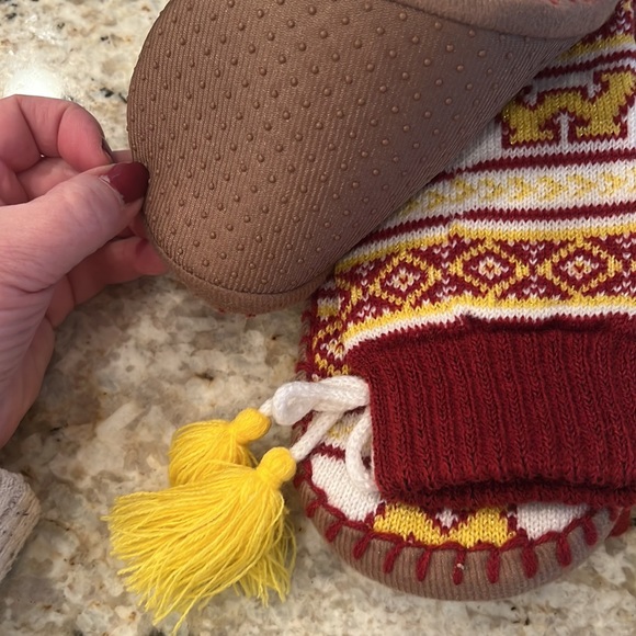 Muk Luks Game Day Slipper Sox New with Tags - Picture 3 of 4